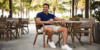 Camisa Polo de Algodão no Brasil: Por que essa peça virou o coringa do guarda-roupa masculino